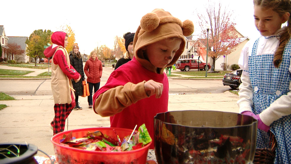 Happy Halloween! Share your trick-or-treating photos & videos with us — Appleton Community news
