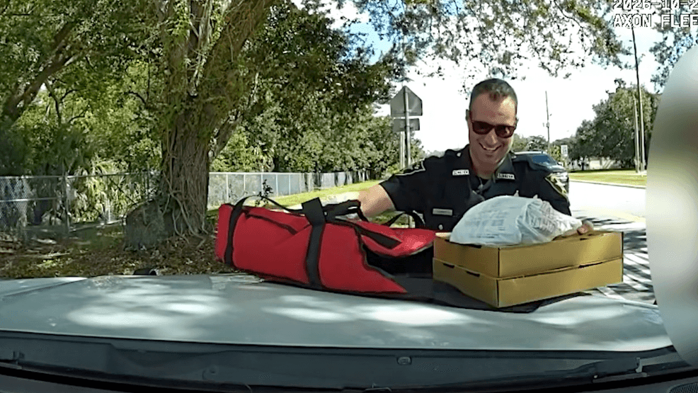 Deputies step up to deliver pizza after driver is involved in crash — Fox 11 Green Bay Sports